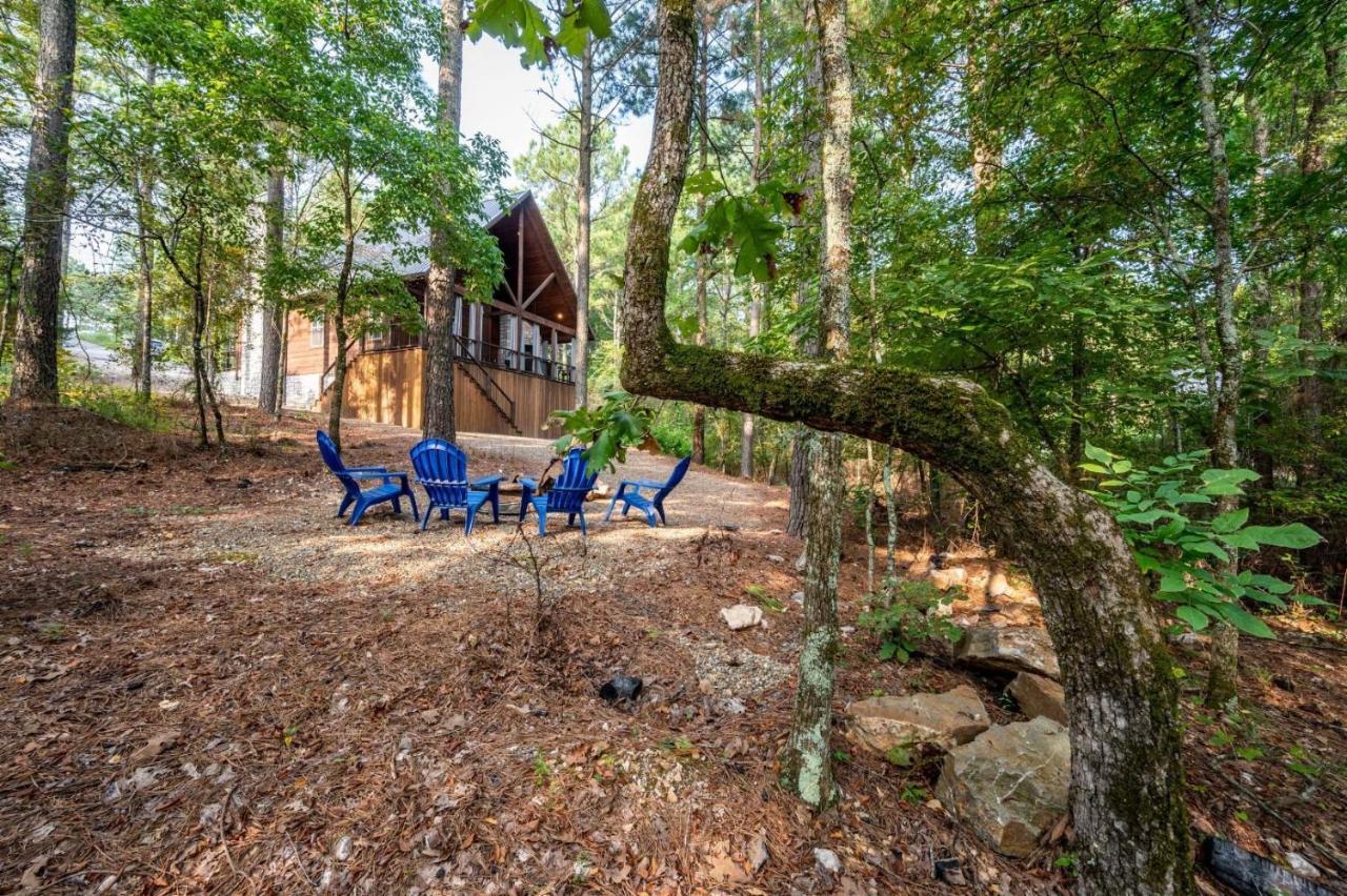 Stunning Luxury Cabin W Hot Tub And Fire Pit Holy Shiplap Is Perfect Romantic Couples Getaway بروكن بو المظهر الخارجي الصورة
